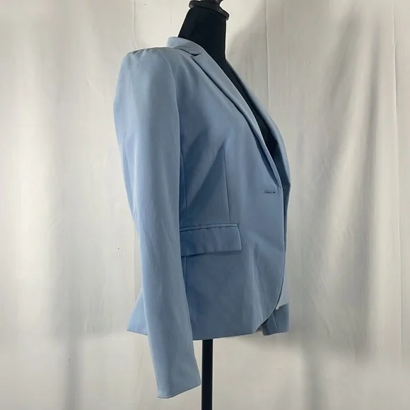 Light Blue Blazer, one button closure, size Medium,fitted - Picture 2 of 10